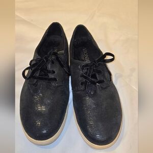 Vionic Black Shimmer Suede Lace Up Sneakers Size 8.5